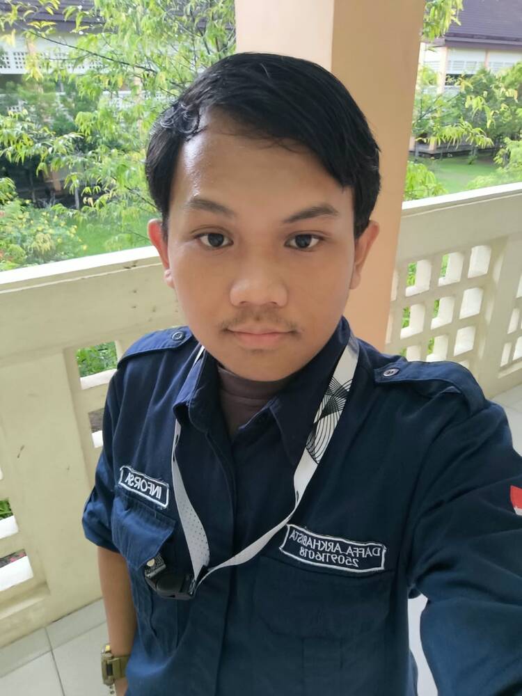 Daffa Arkhabista — About Me